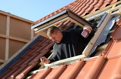Pose de fenêtres de toit Velux à Auberville